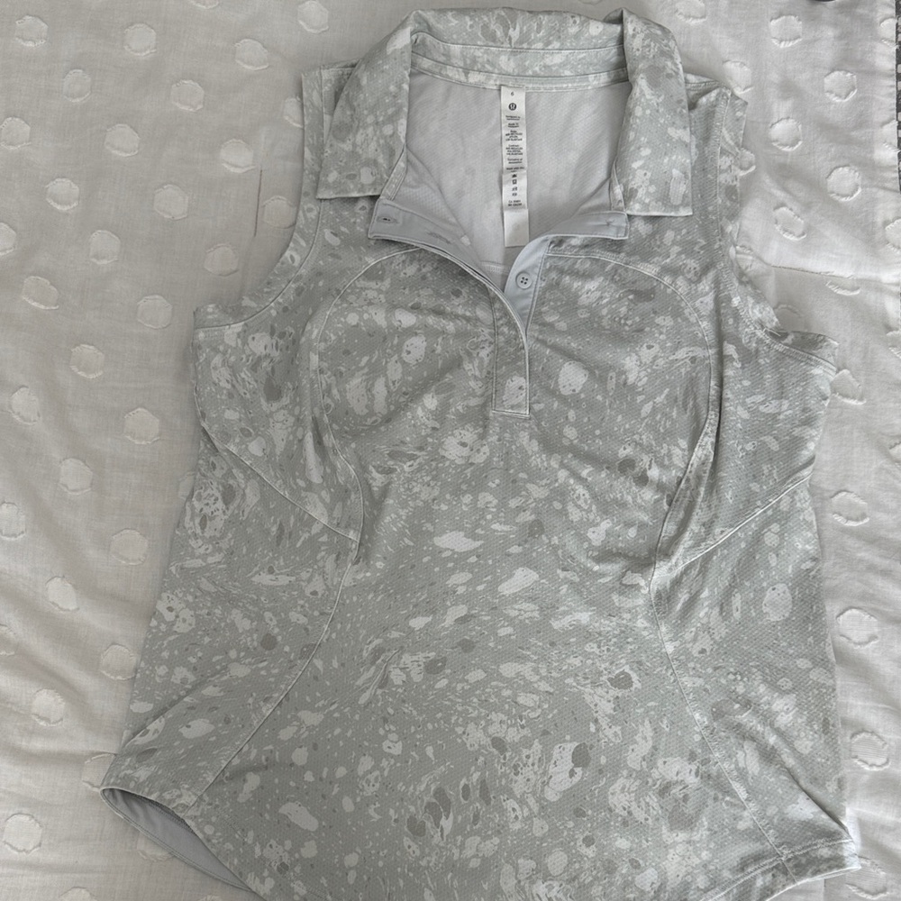 lululemon Gray Patterned Sleeveless Top